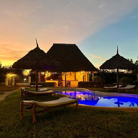 נונגווי Miti Beach Bungalows מראה חיצוני תמונה