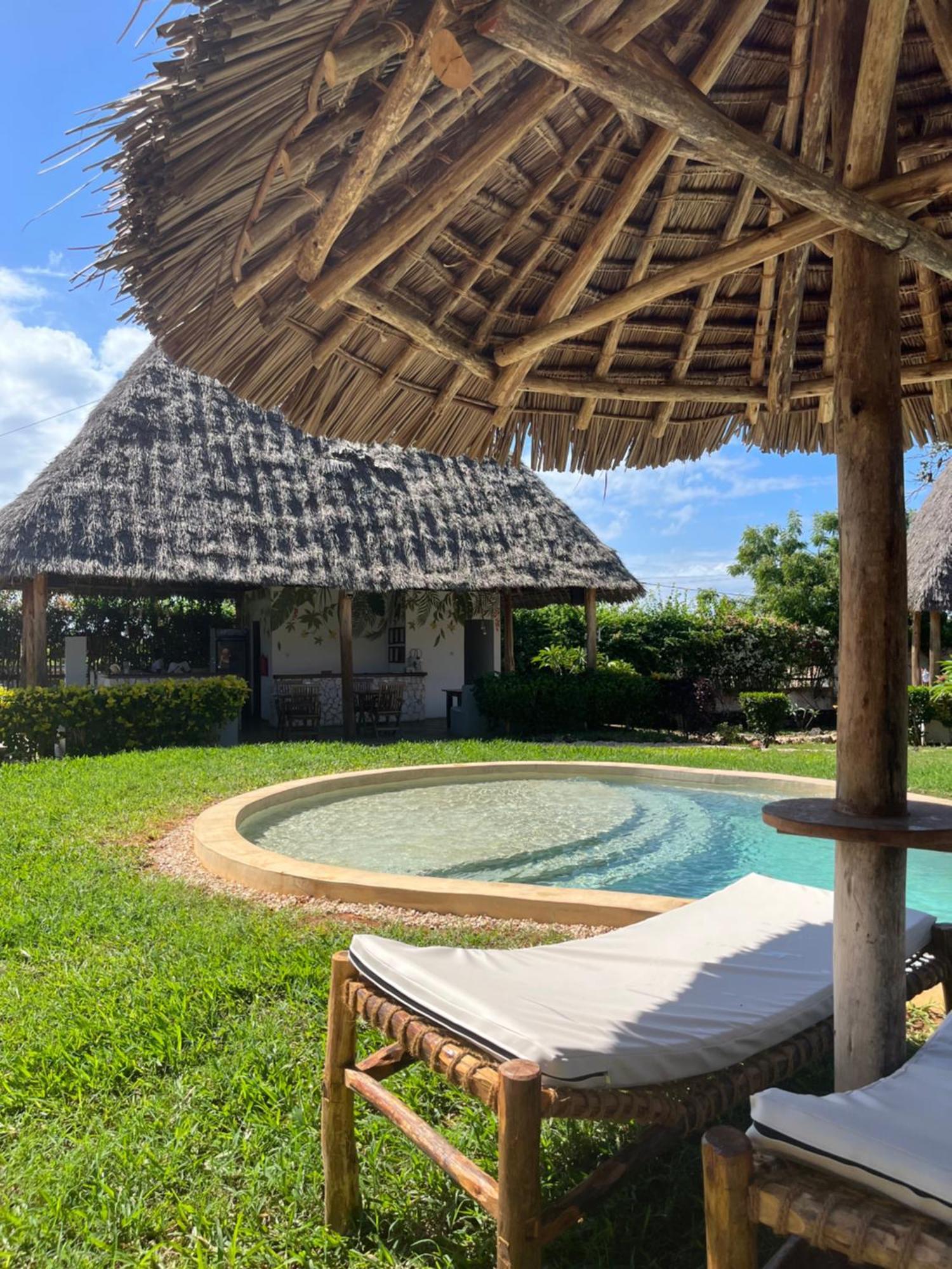 נונגווי Miti Beach Bungalows מראה חיצוני תמונה