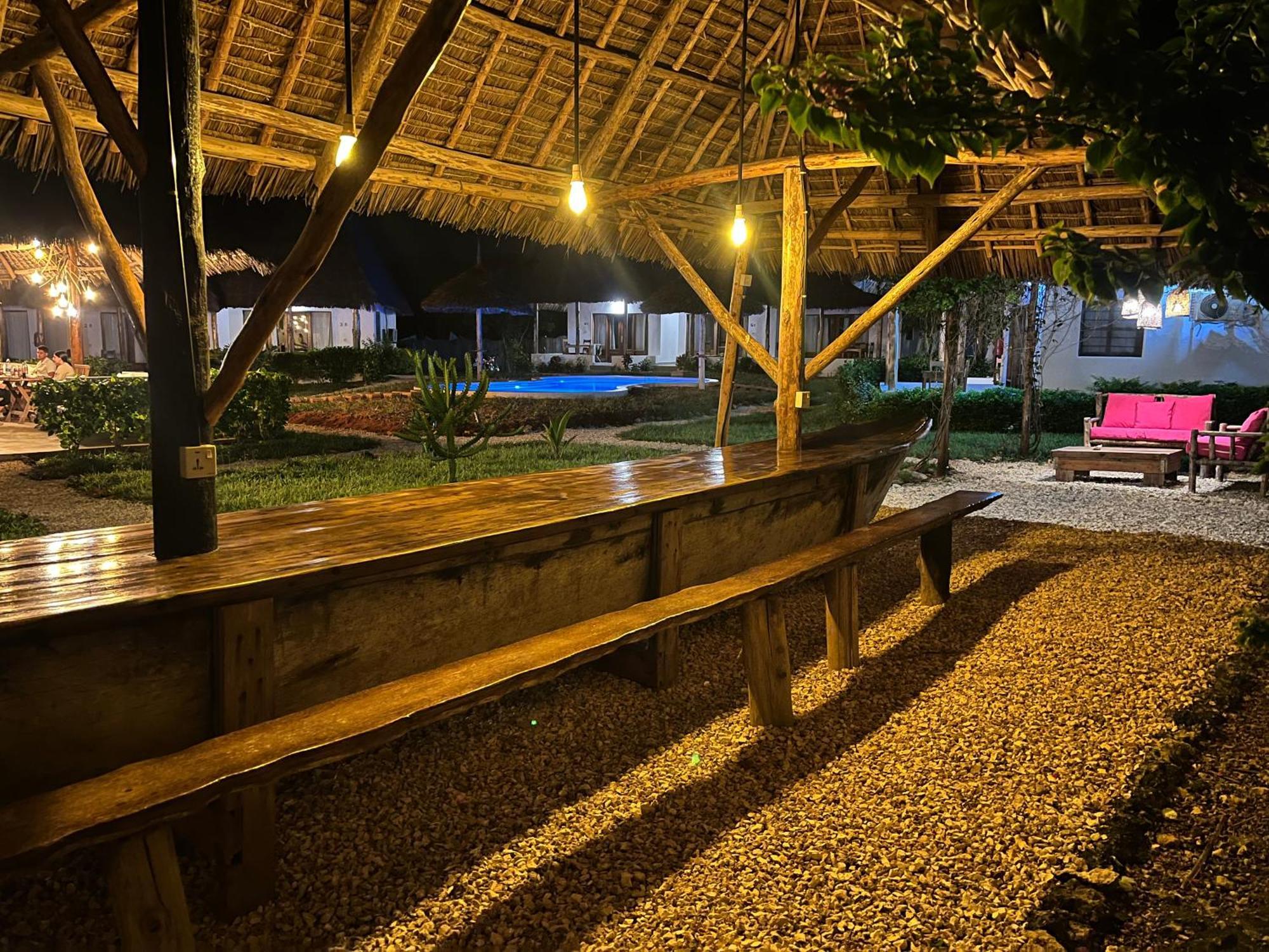 נונגווי Miti Beach Bungalows מראה חיצוני תמונה