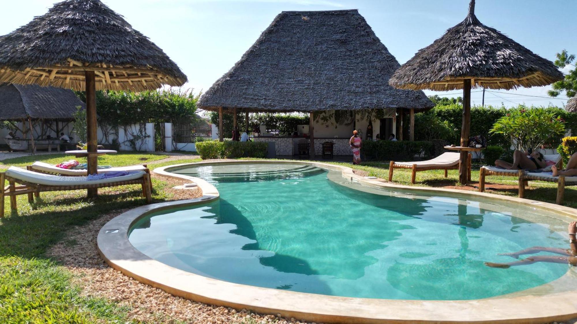 נונגווי Miti Beach Bungalows מראה חיצוני תמונה